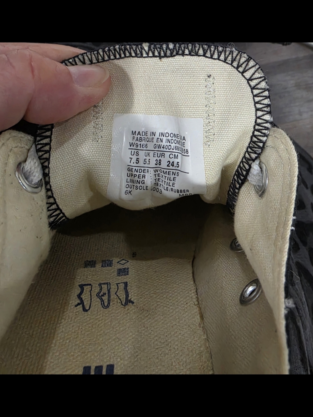 Converse Chuck Taylor All Star Low Top Sneakers - Black - Picture 5 of 5